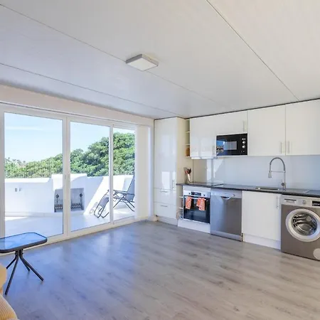 Relaxing Family Retreat With Stunning Golf Views Benalmádena