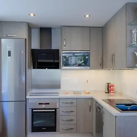 Relaxing Family Retreat With Stunning Golf Views Benalmádena