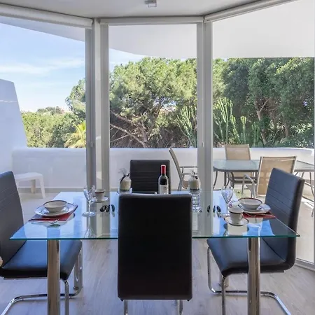 Villa Relaxing Family Retreat With Stunning Golf Views *