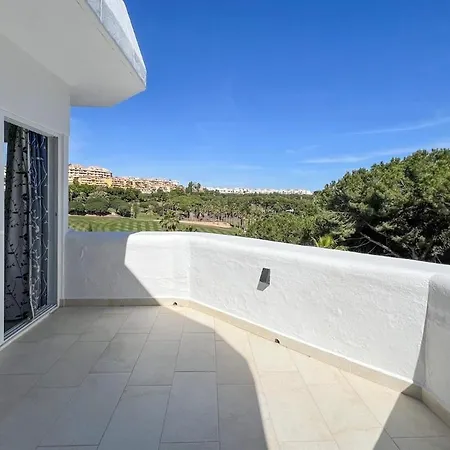 빌라 Relaxing Family Retreat With Stunning Golf Views